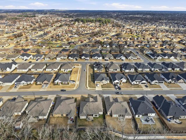 2595 Overcup Dr, Conway, AR 72034