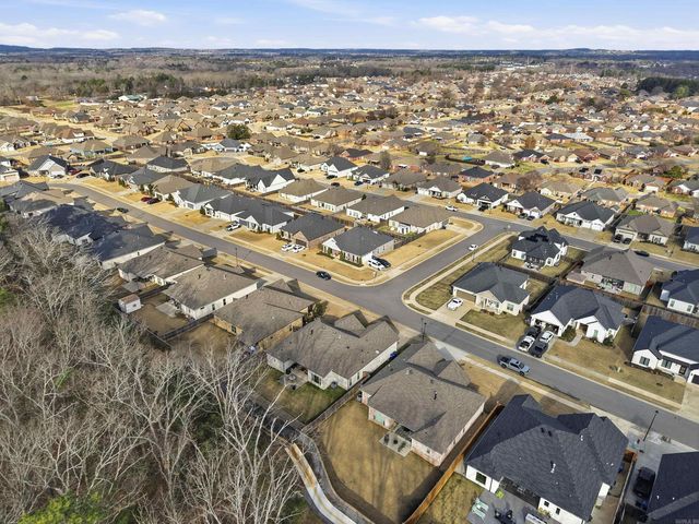 2595 Overcup Dr, Conway, AR 72034