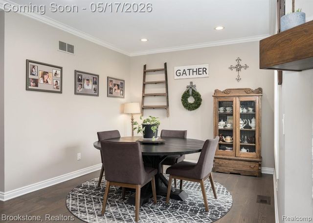1728 John Paul Court, Oxford, MI 48371