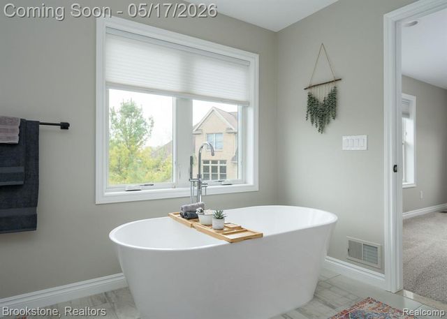 1728 John Paul Court, Oxford, MI 48371
