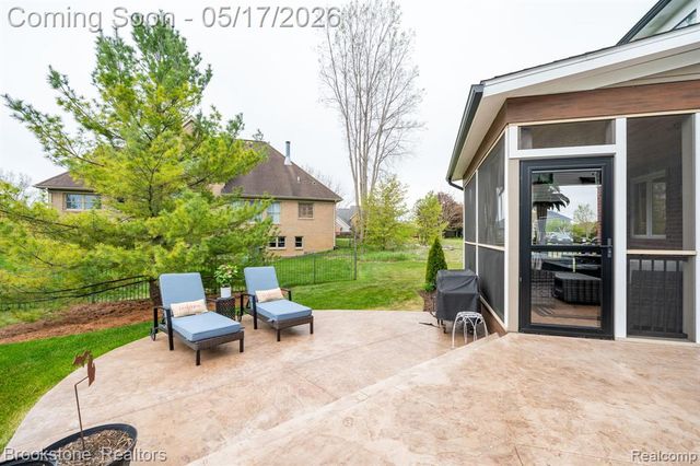 1728 John Paul Court, Oxford, MI 48371