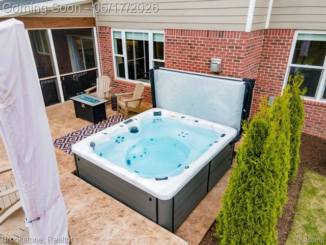 1728 John Paul Court, Oxford, MI 48371