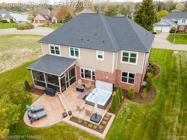 1728 John Paul Court, Oxford, MI 48371