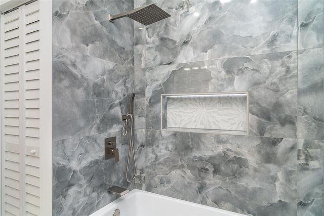 2141 CORK OAK STREET, Sarasota, FL 34232