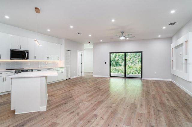 2141 CORK OAK STREET, Sarasota, FL 34232