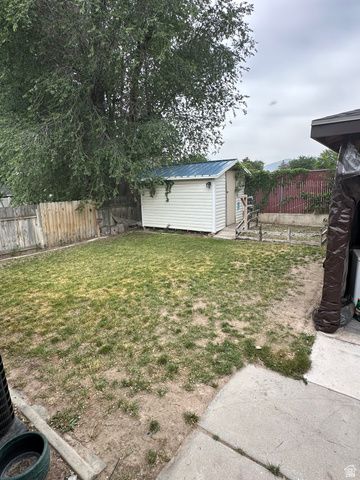 5926 S BLUE MEADOW DR, Taylorsville, UT 84129