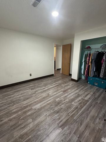5926 S BLUE MEADOW DR, Taylorsville, UT 84129