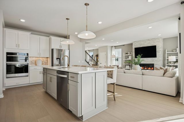 3746 Holbrook Drive, Waconia, MN 55387