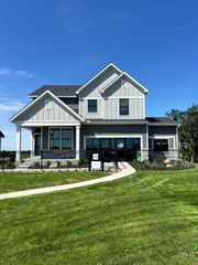 3746 Holbrook Drive, Waconia, MN 55387