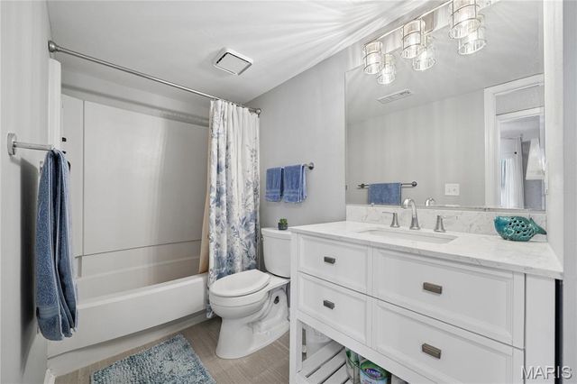 1516 Thrush Terrace, Brentwood, MO 63144