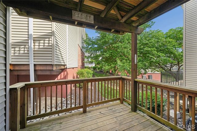 1516 Thrush Terrace, Brentwood, MO 63144