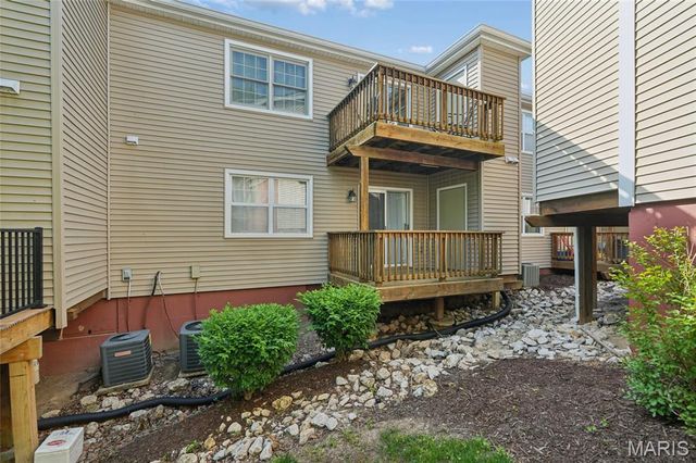 1516 Thrush Terrace, Brentwood, MO 63144