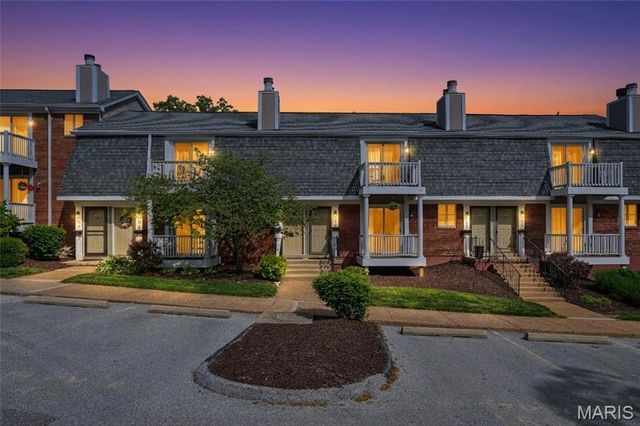 1516 Thrush Terrace, Brentwood, MO 63144