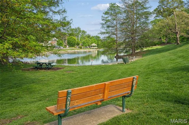 1516 Thrush Terrace, Brentwood, MO 63144