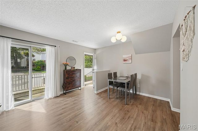 1516 Thrush Terrace, Brentwood, MO 63144