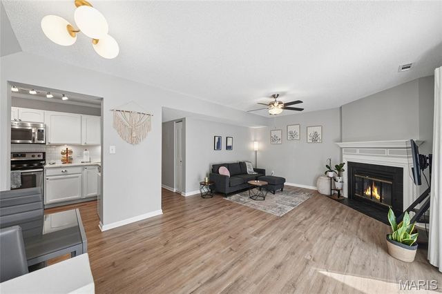 1516 Thrush Terrace, Brentwood, MO 63144
