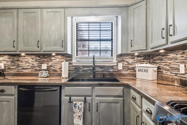 2113 Dialsdale Avenue SW, Cullman, AL 35055