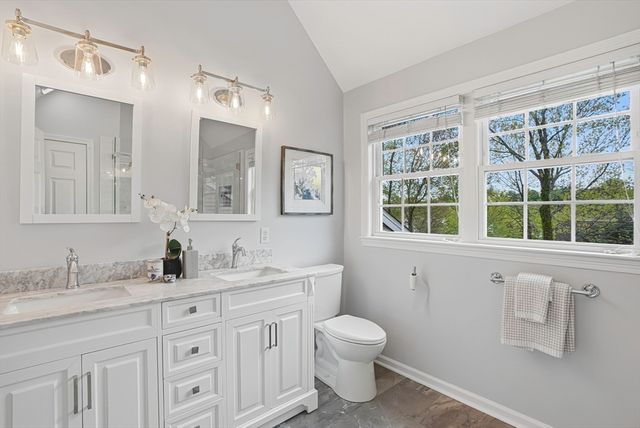 82 Hardwick Rd, Ashland, MA 01721