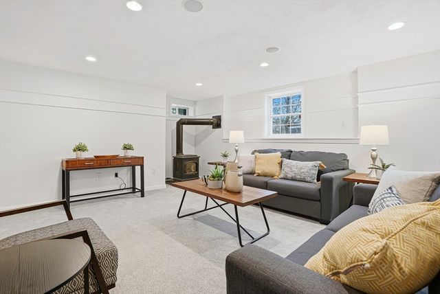 82 Hardwick Rd, Ashland, MA 01721