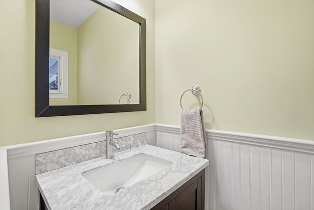 82 Hardwick Rd, Ashland, MA 01721