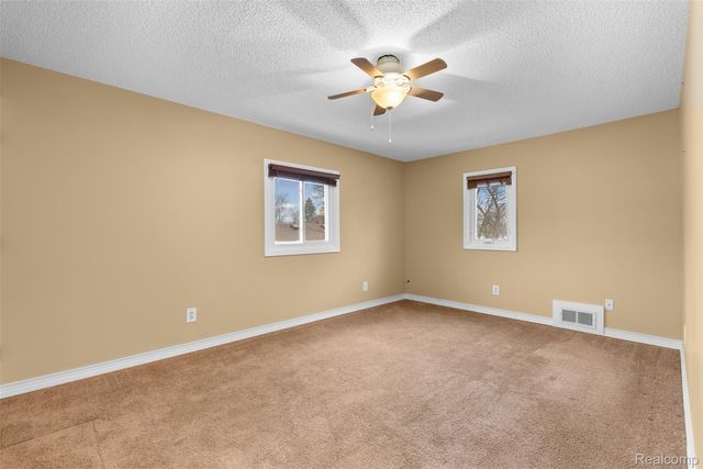 4205 Harding Street, Dearborn Heights, MI 48125