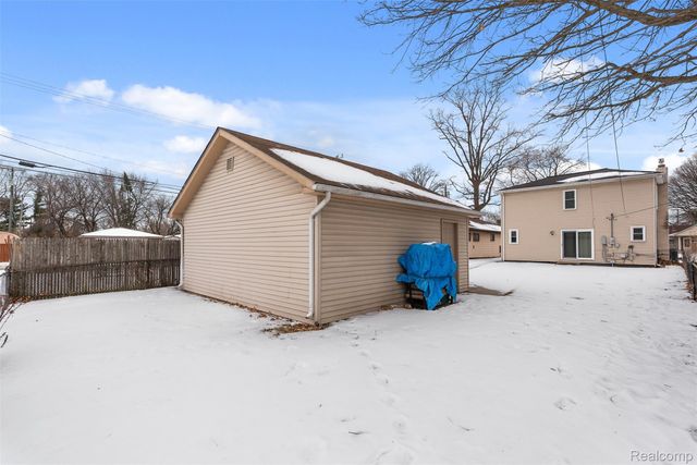 4205 Harding Street, Dearborn Heights, MI 48125