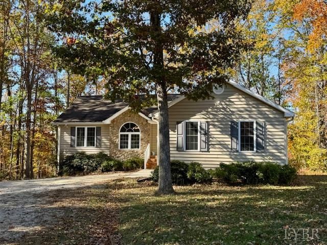 1351 Purdum Mill Road, Appomattox, VA 24522