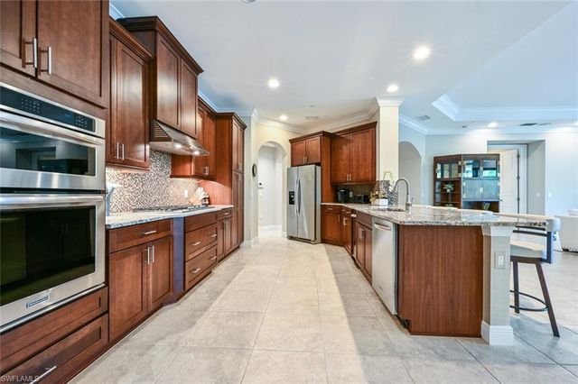 2764 Tiburon BLVD E 3-101, Naples, FL 34109