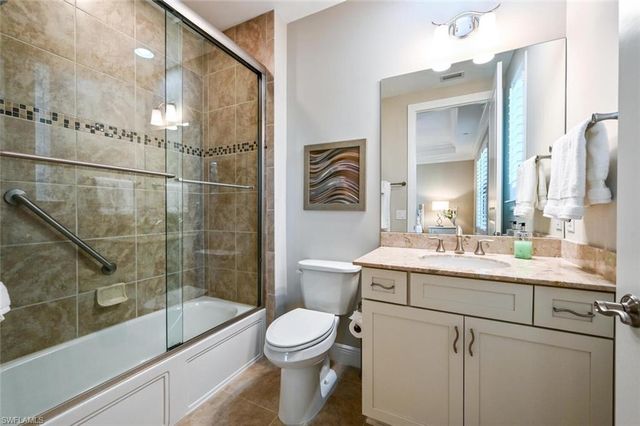 2764 Tiburon BLVD E 3-101, Naples, FL 34109