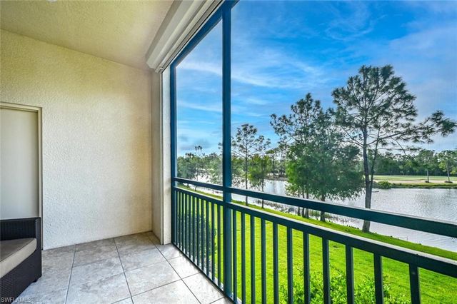 2764 Tiburon BLVD E 3-101, Naples, FL 34109