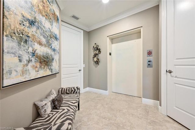 2764 Tiburon BLVD E 3-101, Naples, FL 34109