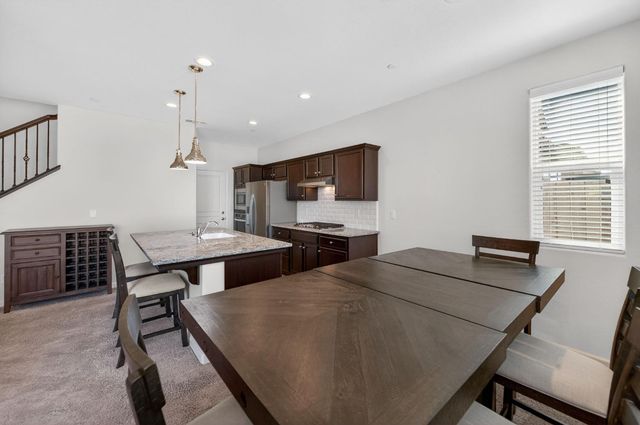 6148 E Bishop Lane, Fresno, CA 93727