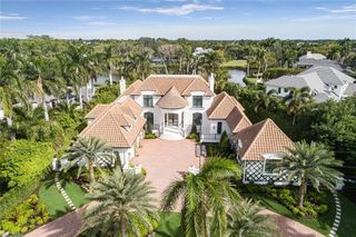 2595 Half Moon WALK, Naples, FL 34102