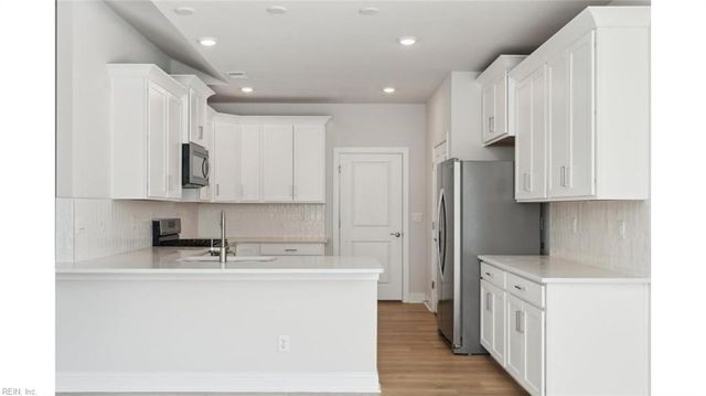 2146 Edwin DR, Chesapeake, VA 23322