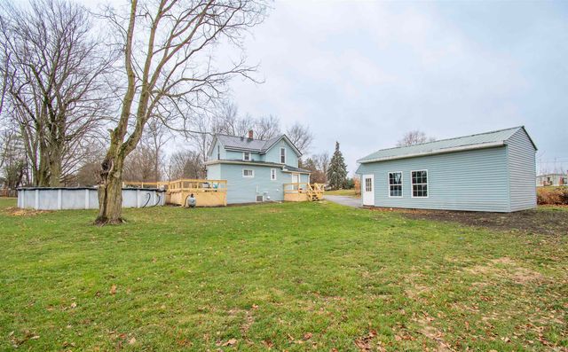 102 Lovette Street, Wolcottville, IN 46795