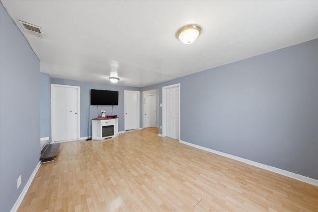 2730 S 58th Court, Cicero, IL 60804