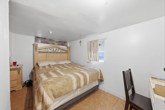 2730 S 58th Court, Cicero, IL 60804