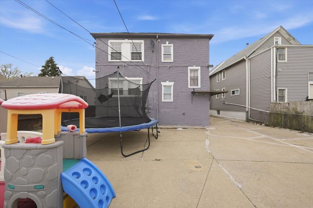 2730 S 58th Court, Cicero, IL 60804