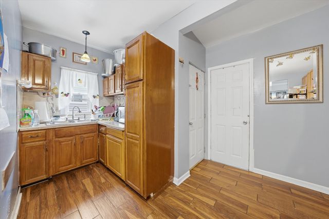 2730 S 58th Court, Cicero, IL 60804