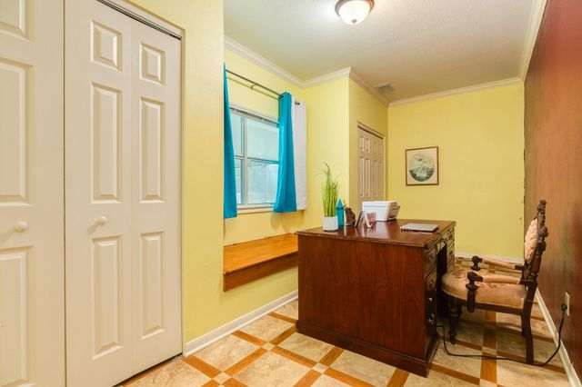 54 Peppermint Court, Lake Jackson, TX 77566