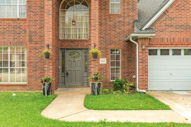 54 Peppermint Court, Lake Jackson, TX 77566