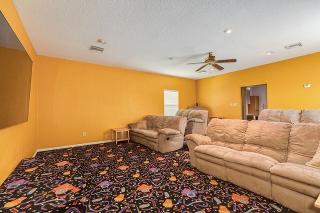 54 Peppermint Court, Lake Jackson, TX 77566