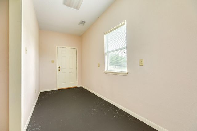 54 Peppermint Court, Lake Jackson, TX 77566