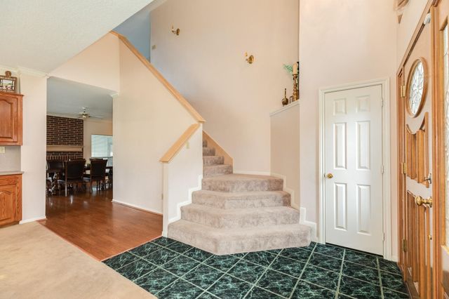 54 Peppermint Court, Lake Jackson, TX 77566