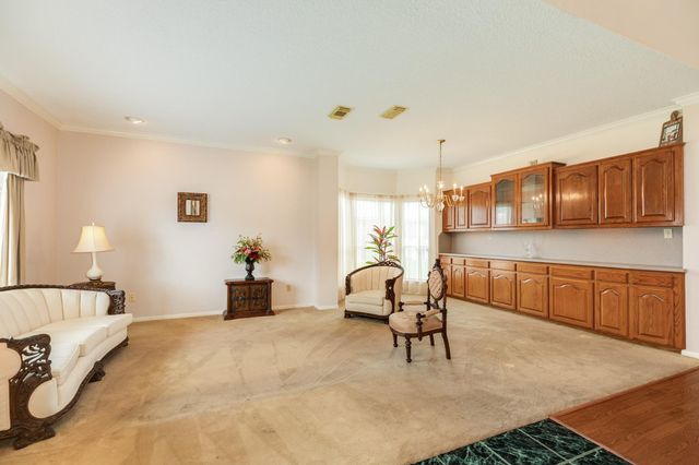 54 Peppermint Court, Lake Jackson, TX 77566