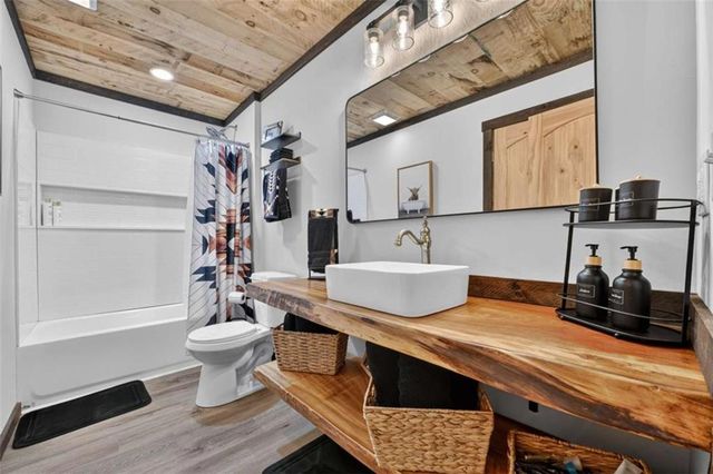 859 Hagin Circle, Ellijay, GA 30536