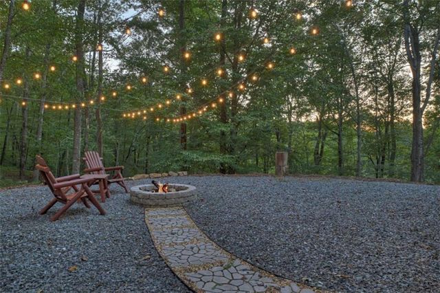 859 Hagin Circle, Ellijay, GA 30536
