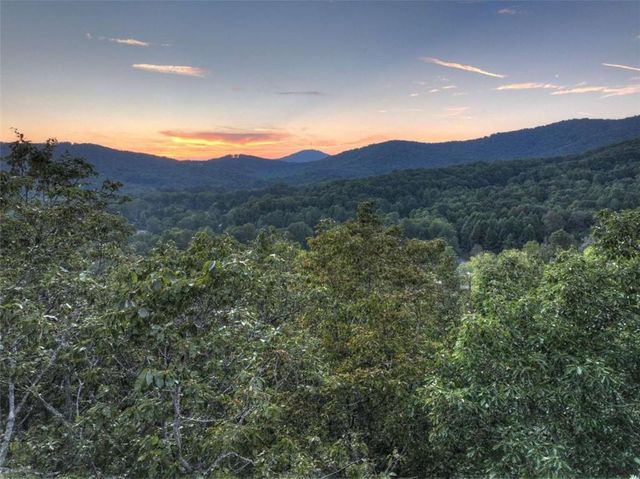 859 Hagin Circle, Ellijay, GA 30536