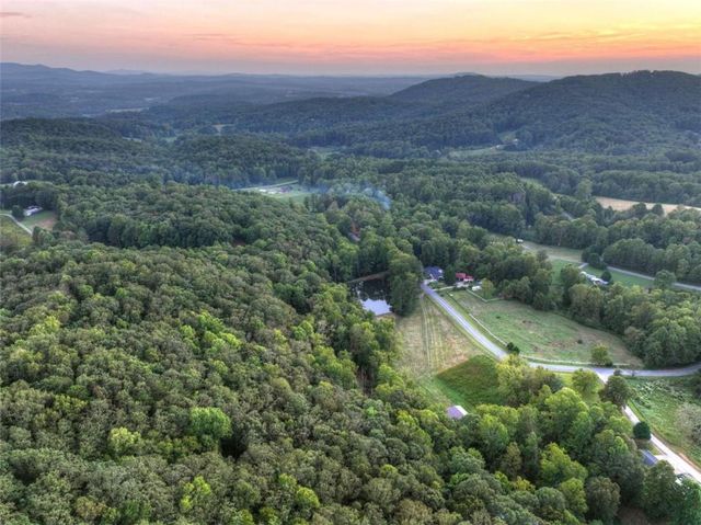 859 Hagin Circle, Ellijay, GA 30536