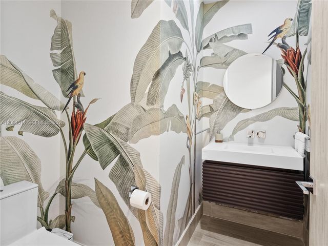 5775 Collins Avenue 405, Miami Beach, FL 33140
